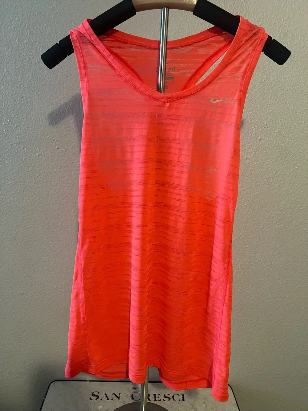 Nike Women’s Dri-FIT Pink Coral Sleeveless Tank size M